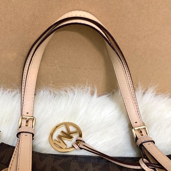 MICHAEL KORS Large Brown Pebbled Logo JET SET TRAVEL Pocket Tote - Picture 6 of 16